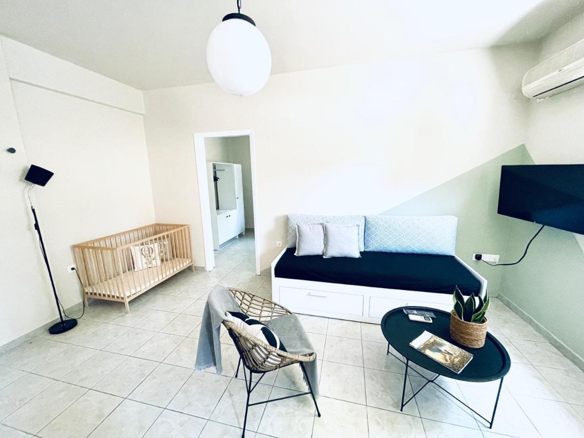 Sofi'S Apartments カラマタ エクステリア 写真