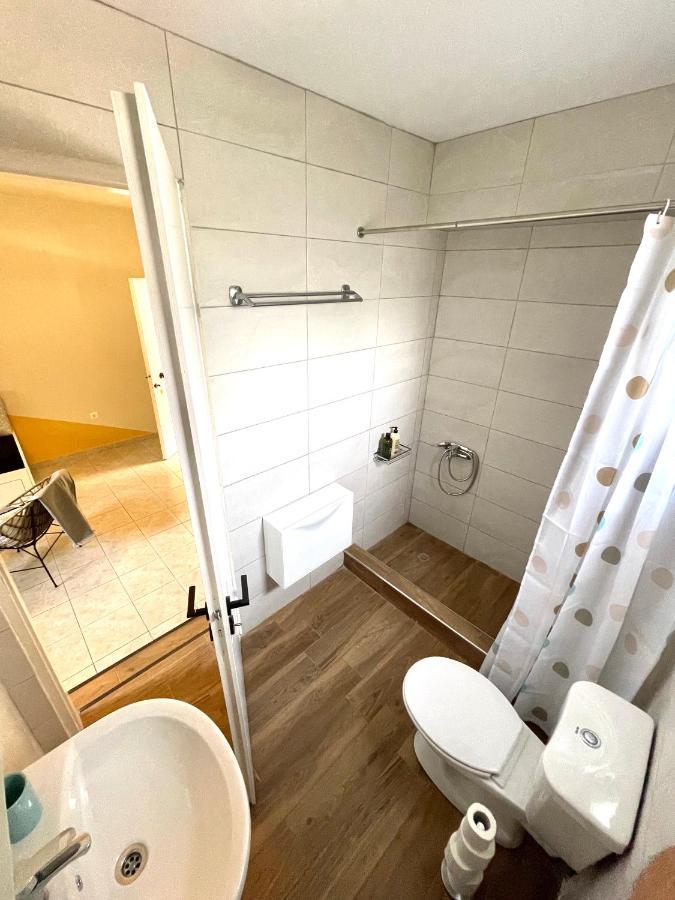 Sofi'S Apartments カラマタ エクステリア 写真