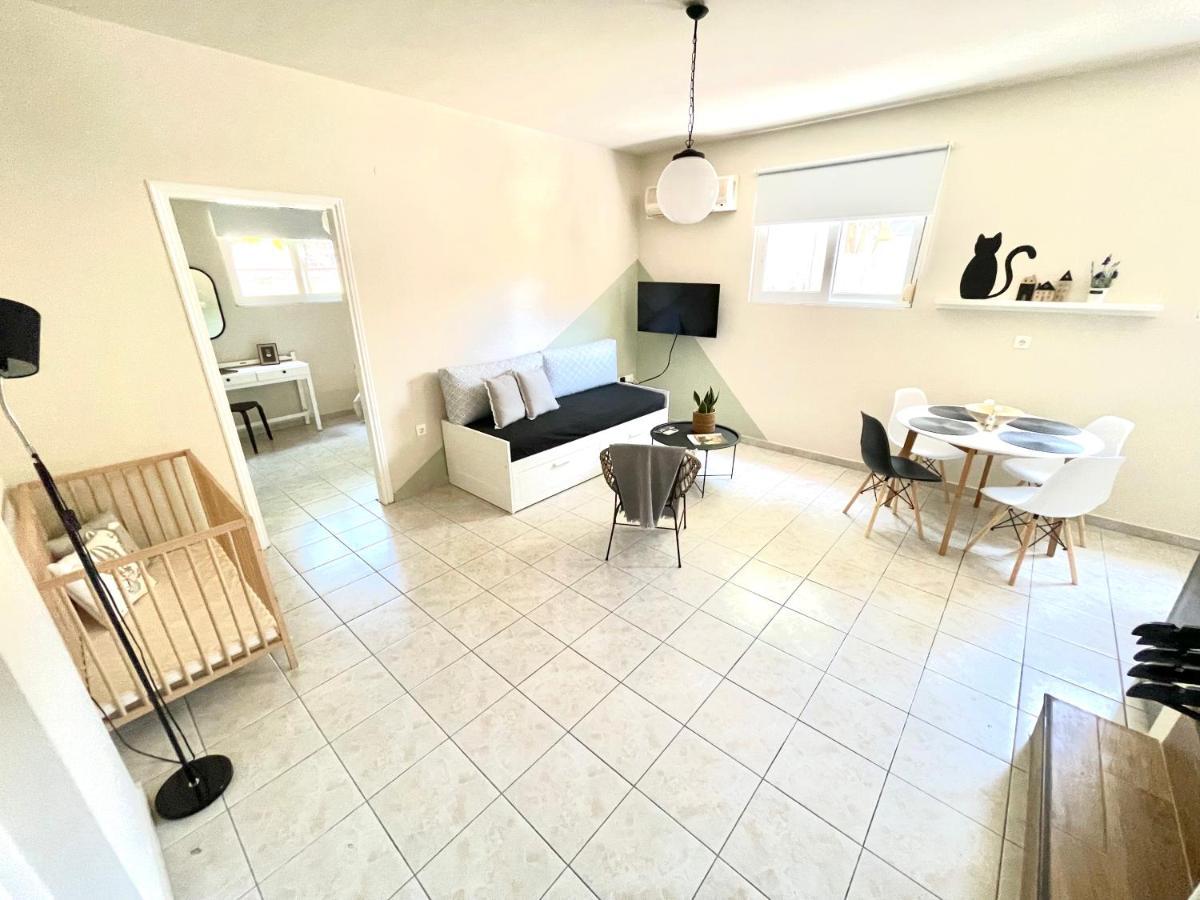 Sofi'S Apartments カラマタ エクステリア 写真